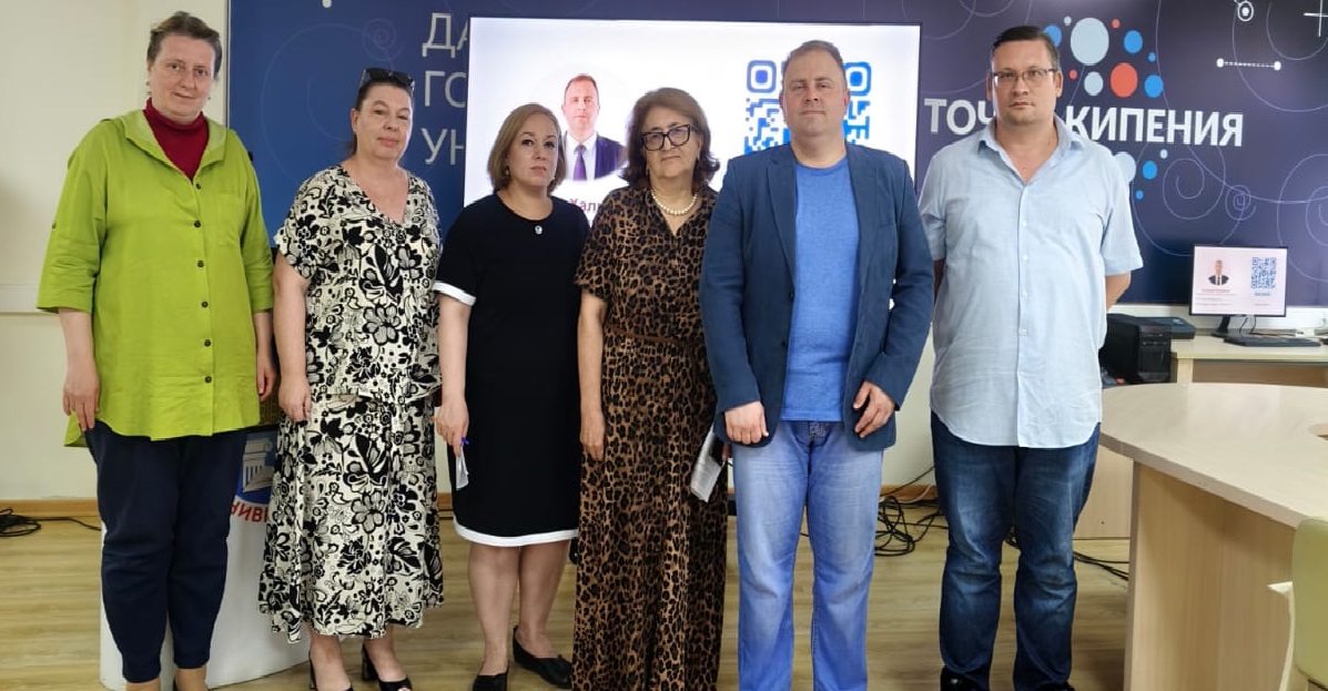 В ДГУ обсудили цифровое будущее науки: встреча с экспертом из «Пульс науки»