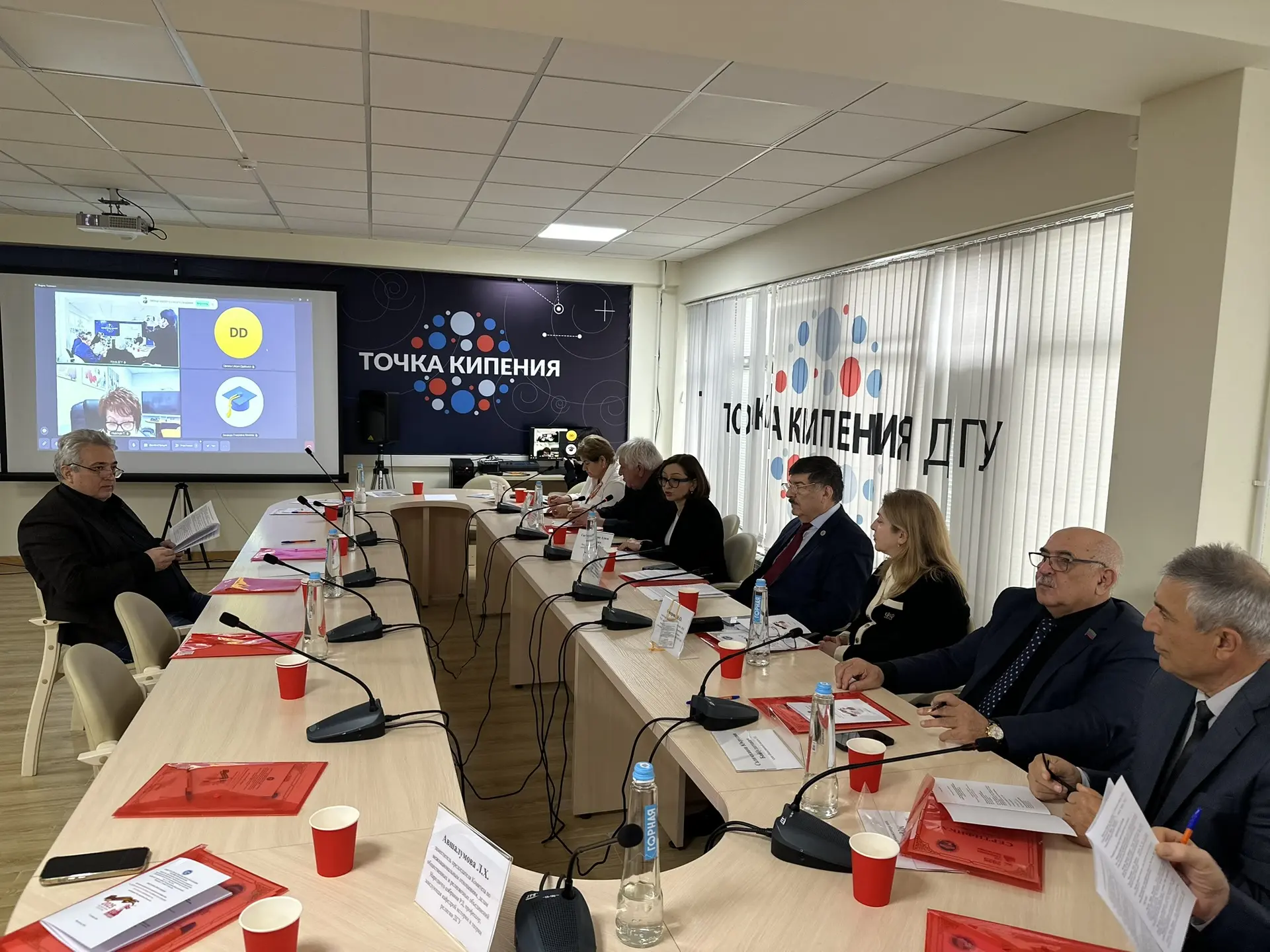 В Даггосуниверситете обсудили национально-культурные традиции образования 