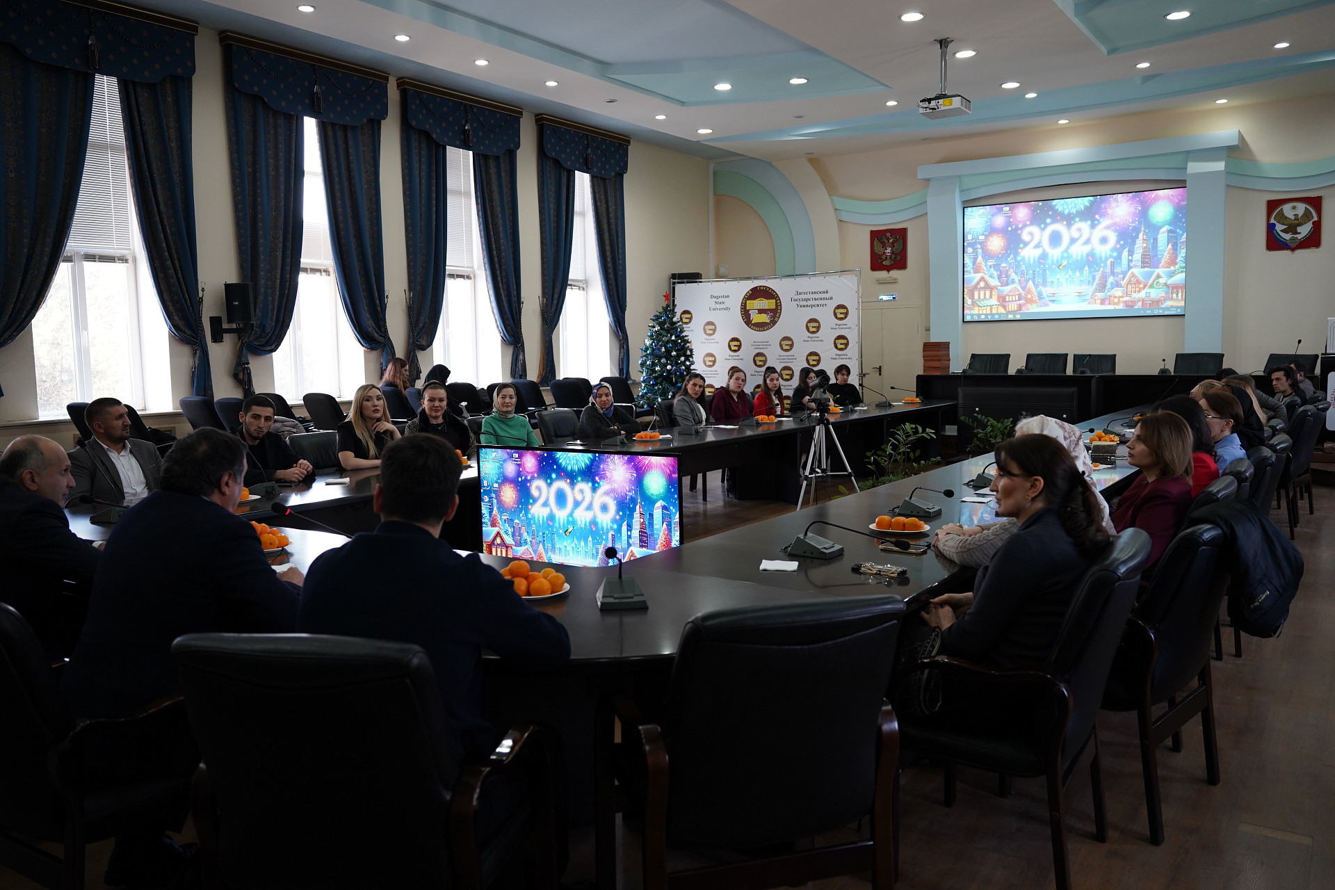 Итоги, планы на будущее и много благодарностей: как прошел «Новогодний огонёк у ректора» в ДГУ 