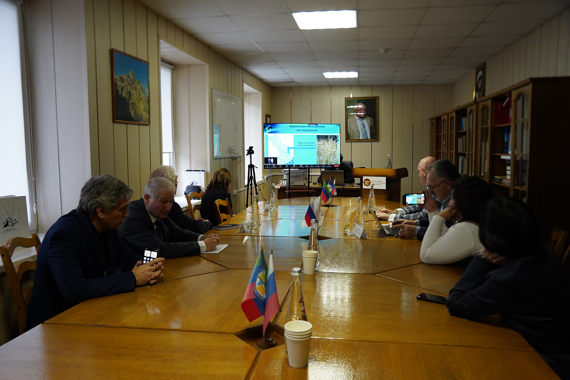 Международный форум «Каспий»: круглые столы и молодёжные сессии