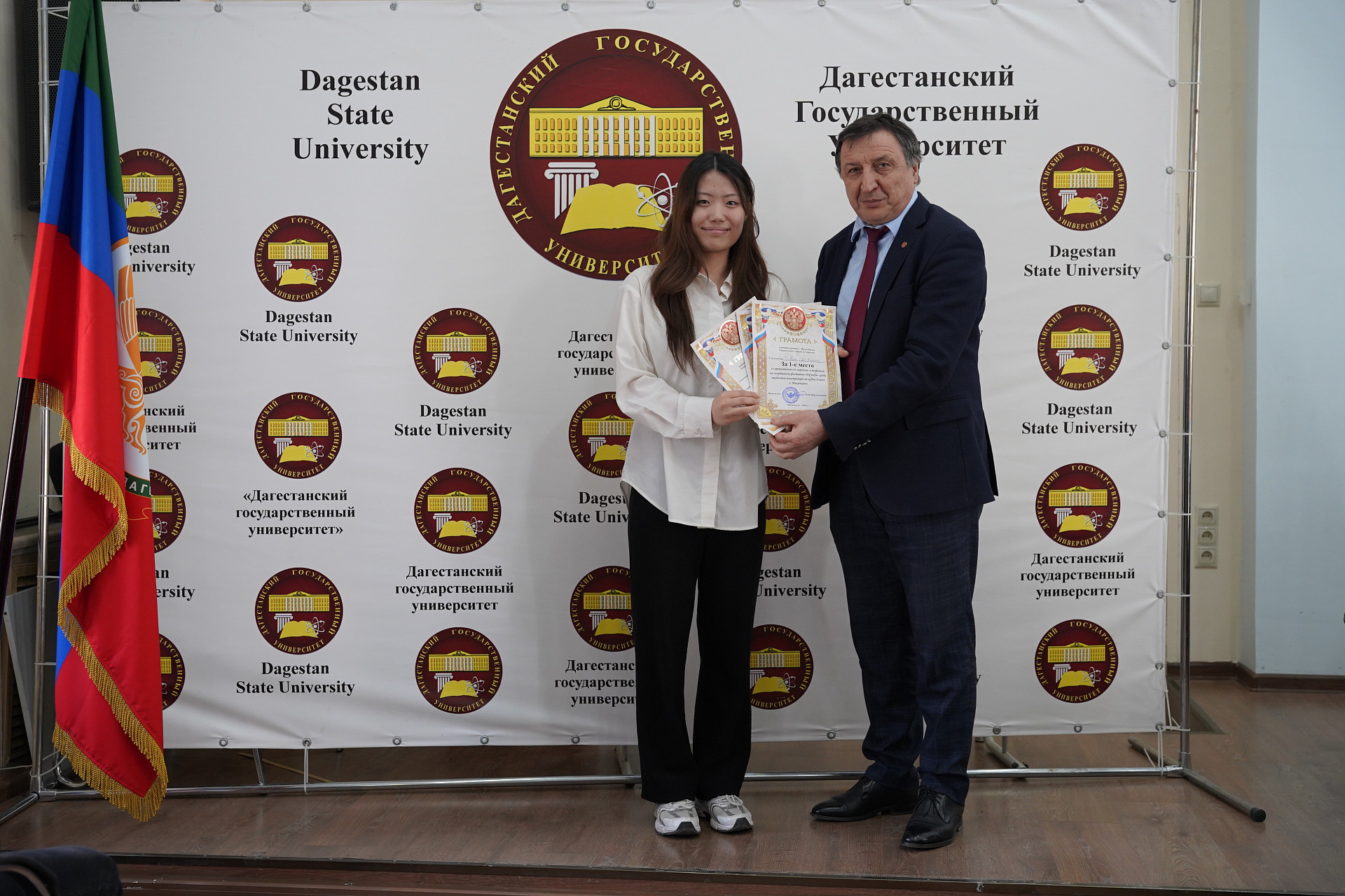 Иностранные студенты ФМО ДГУ блестяще выступили на фестивале «Дружба»