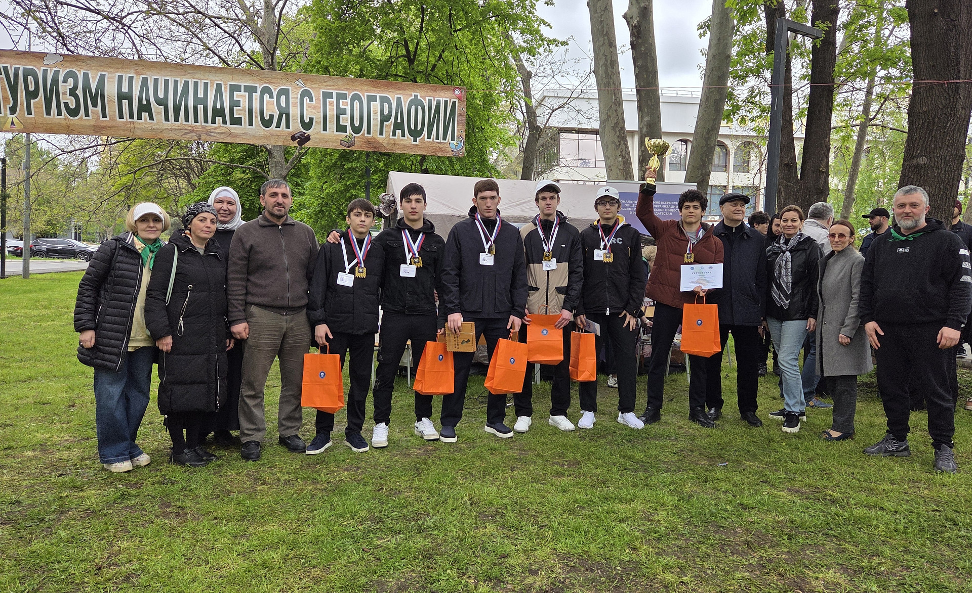 В Махачкале прошёл III региональный туристско-краеведческий слёт-олимпиада